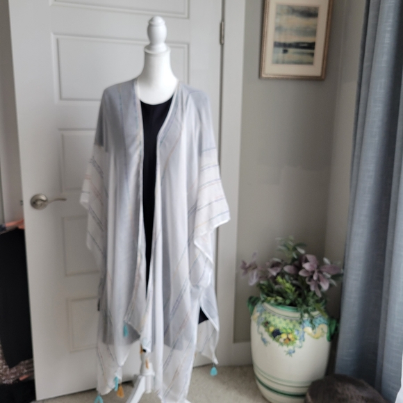 Torrid Ivory & Rainbow Stripe Fringe Kimono/Ruana. Lightweight, elegant OS - Picture 1 of 3